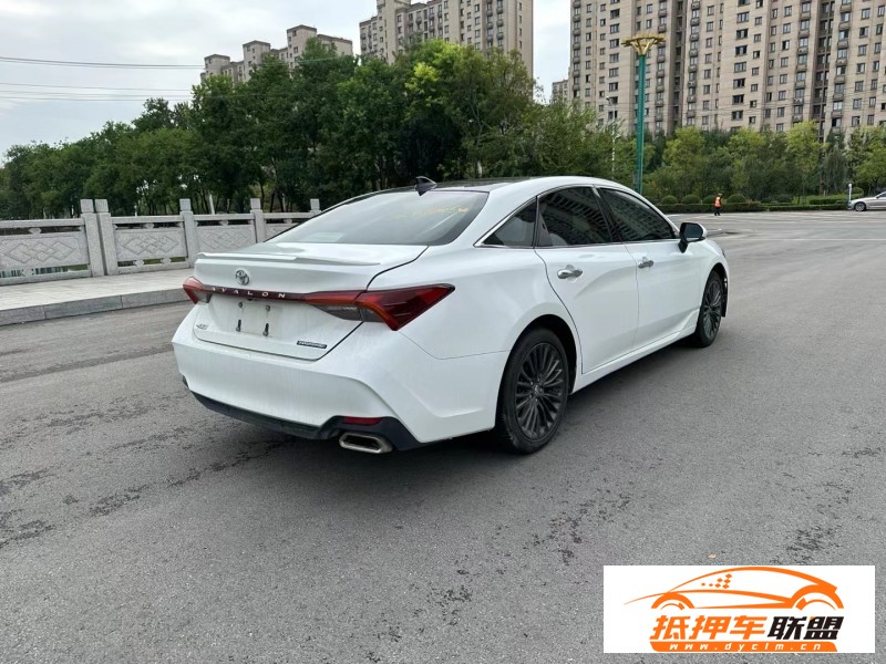  20年豐田亞洲龍轎車 