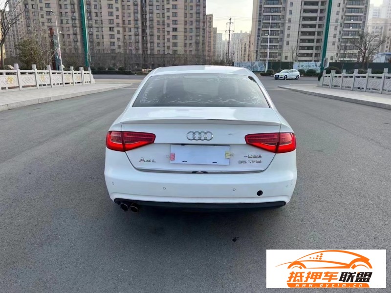  13年奧迪A4L轎車 