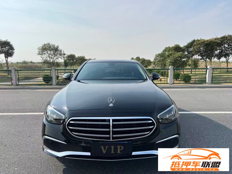  20年奔馳E轎車 