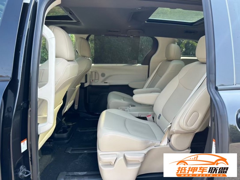  23年豐田普瑞維亞SUV 