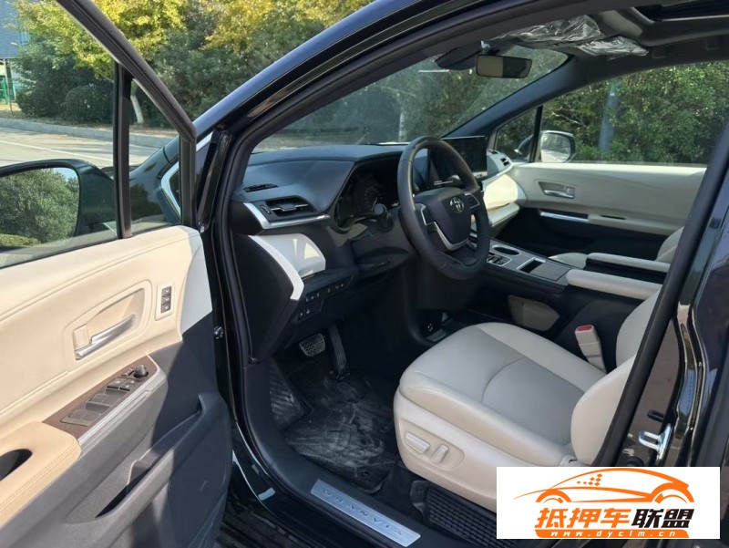  23年豐田普瑞維亞SUV 