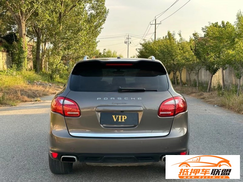  14年保時捷卡宴SUV 