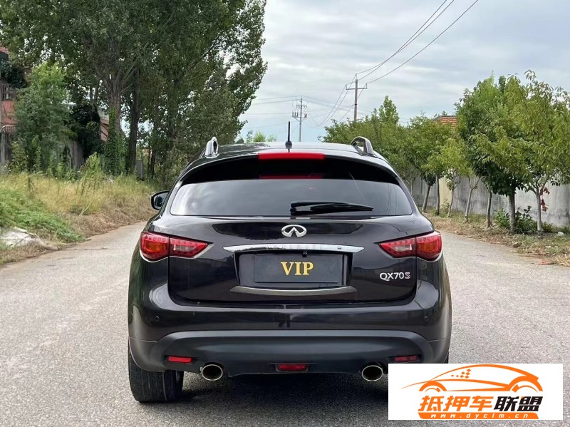  17年英菲尼迪QX70轎車 