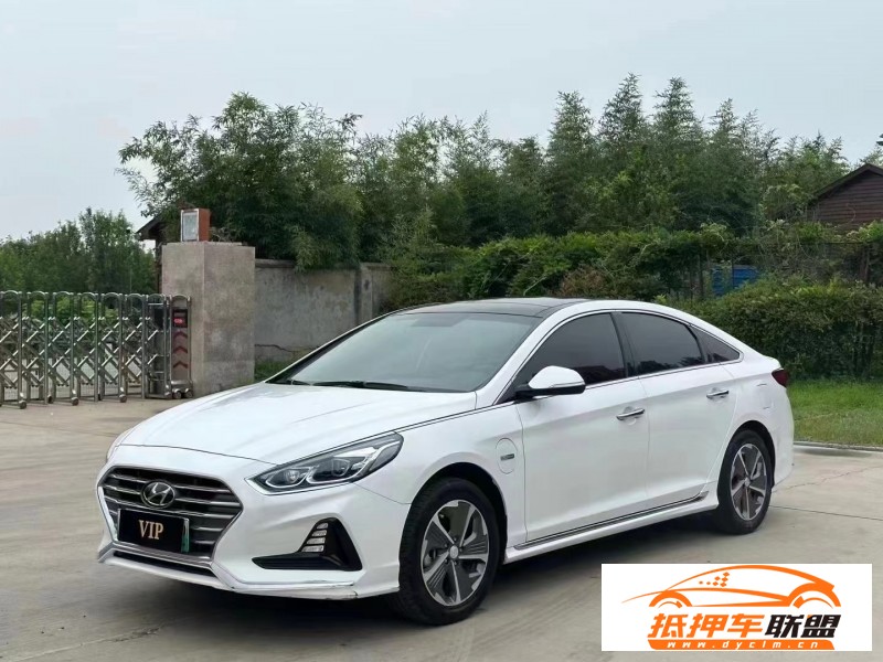  21年現(xiàn)代索納塔九轎車 
