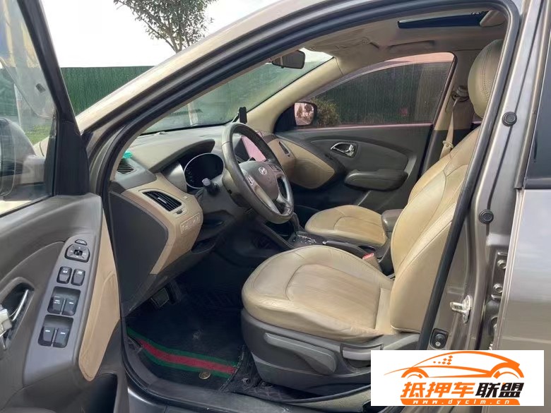  12年現(xiàn)代ix35SUV 