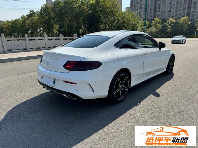  18年奔馳C轎車 