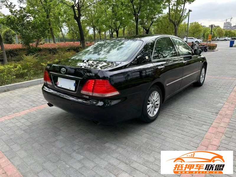  06年豐田皇冠轎車 