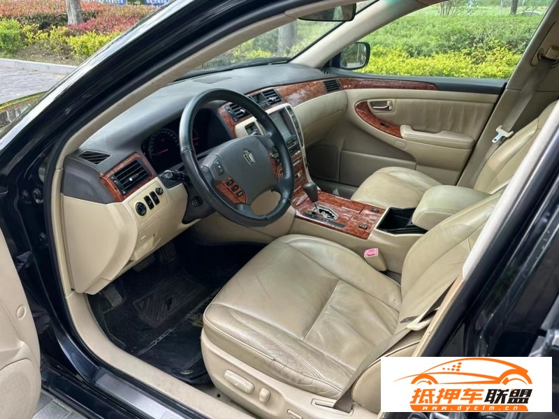  06年豐田皇冠轎車 