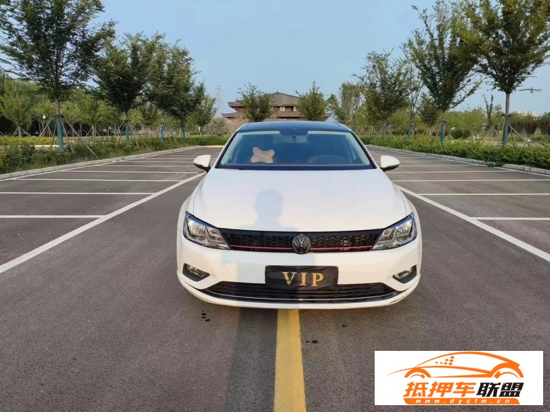  16年大眾凌渡轎車 
