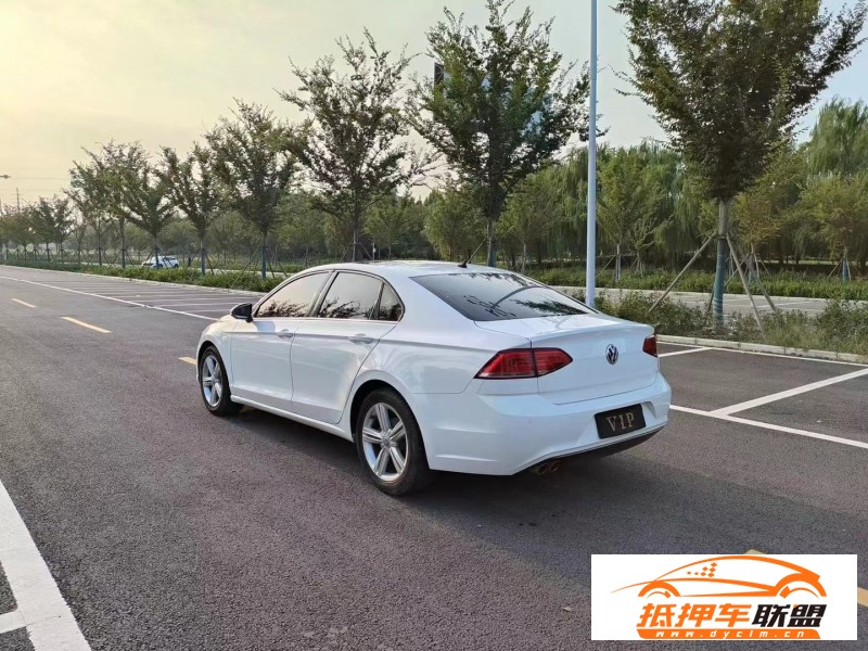  16年大眾凌渡轎車 