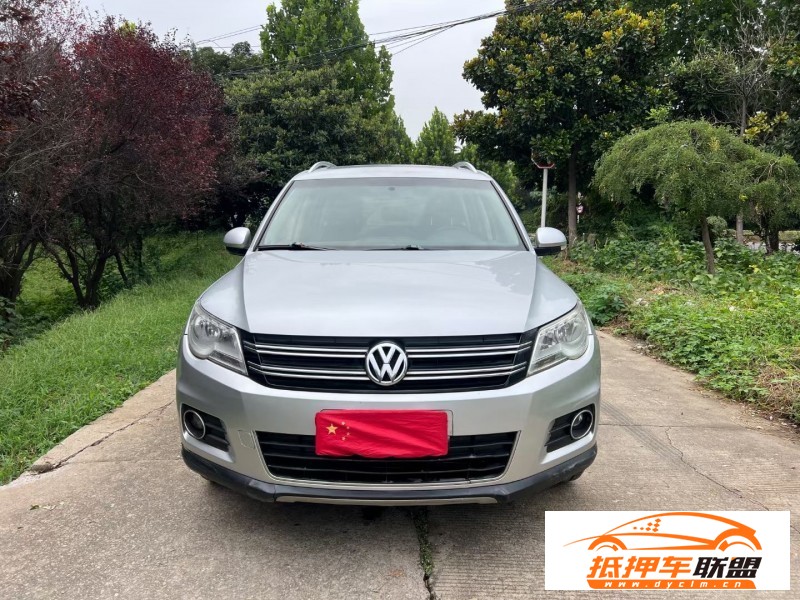  12年大眾途觀轎車 