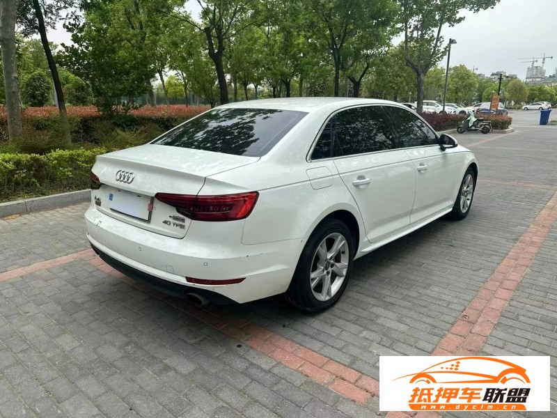  17年奧迪A4L轎車 