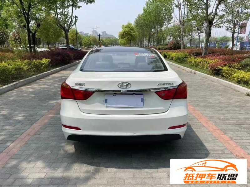  15年現(xiàn)代名圖轎車 