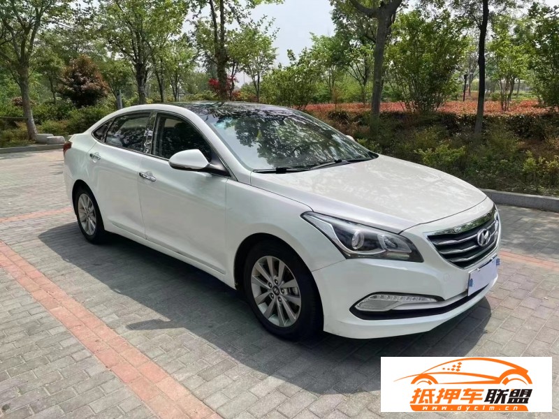  15年現(xiàn)代名圖轎車 