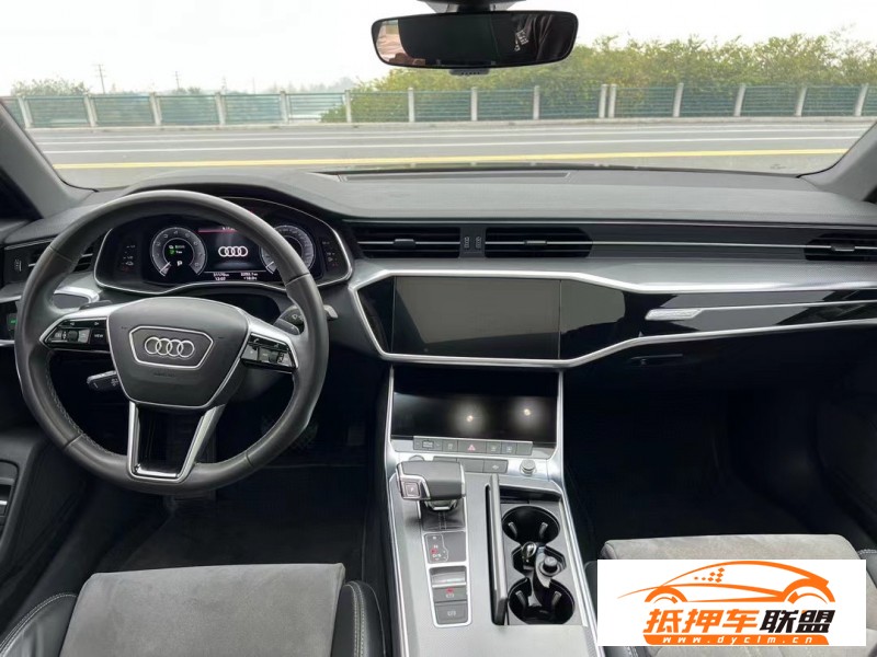 22年奧迪A6轎車 