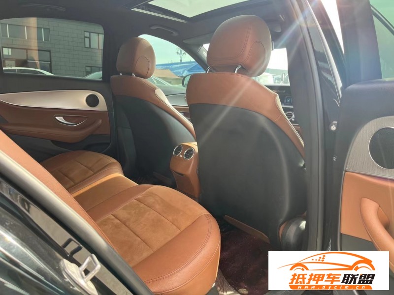  17年奔馳E轎車 