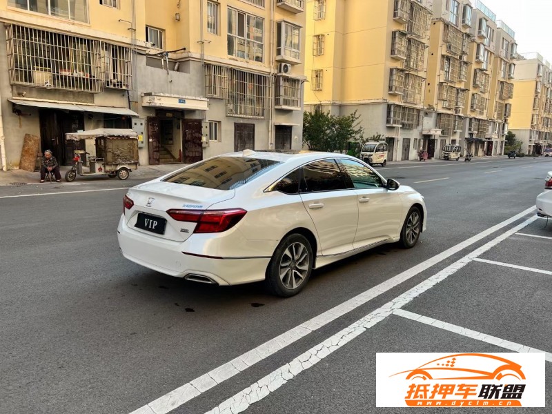  19年本田英詩派轎車 