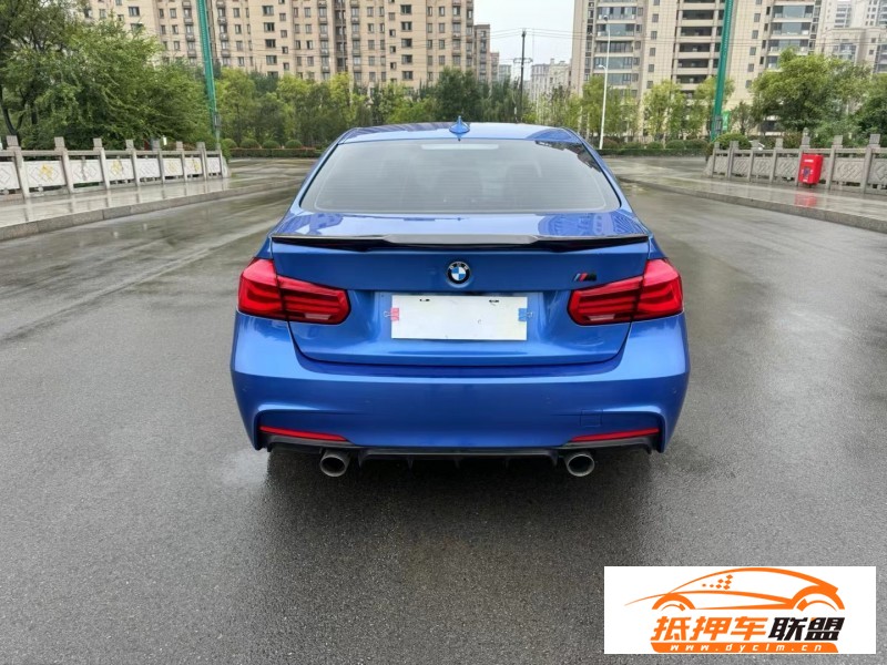  17年寶馬3系轎車 