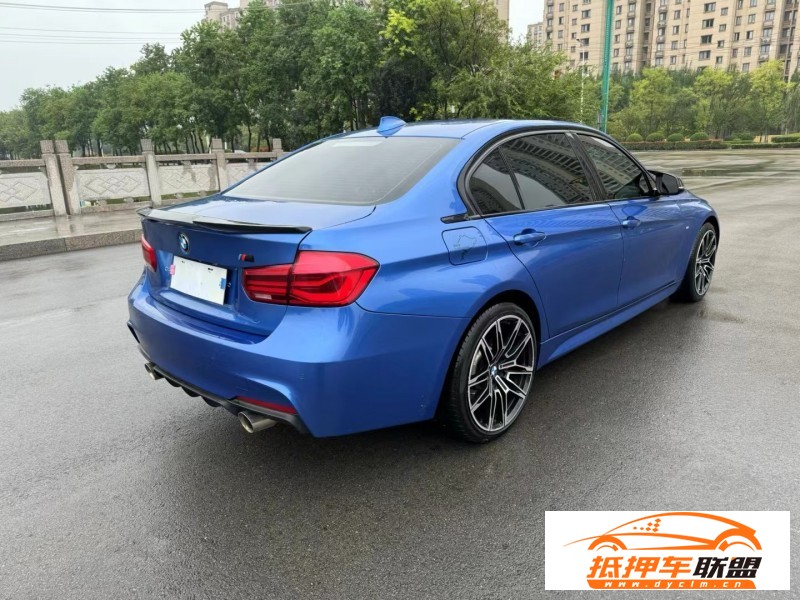  17年寶馬3系轎車 