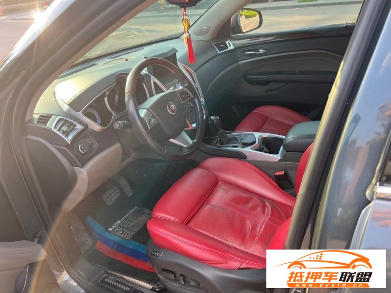  11年凱迪拉克SRX轎車 