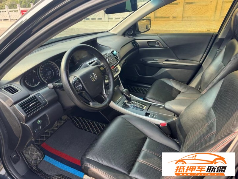  15年本田雅閣轎車 