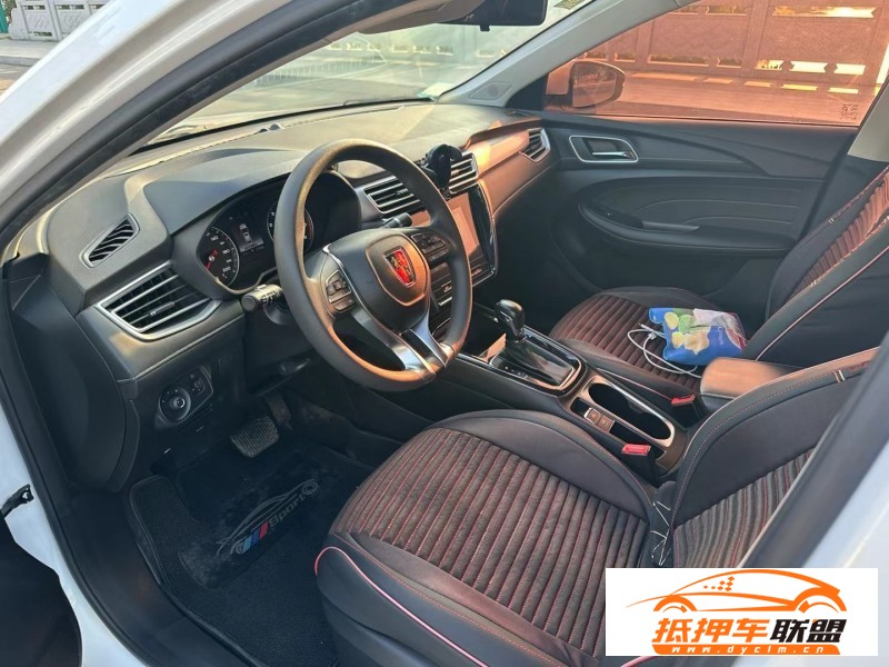  19年榮威i5轎車 