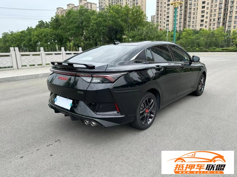  22年?yáng)|風(fēng)風(fēng)神奕炫轎車(chē) 