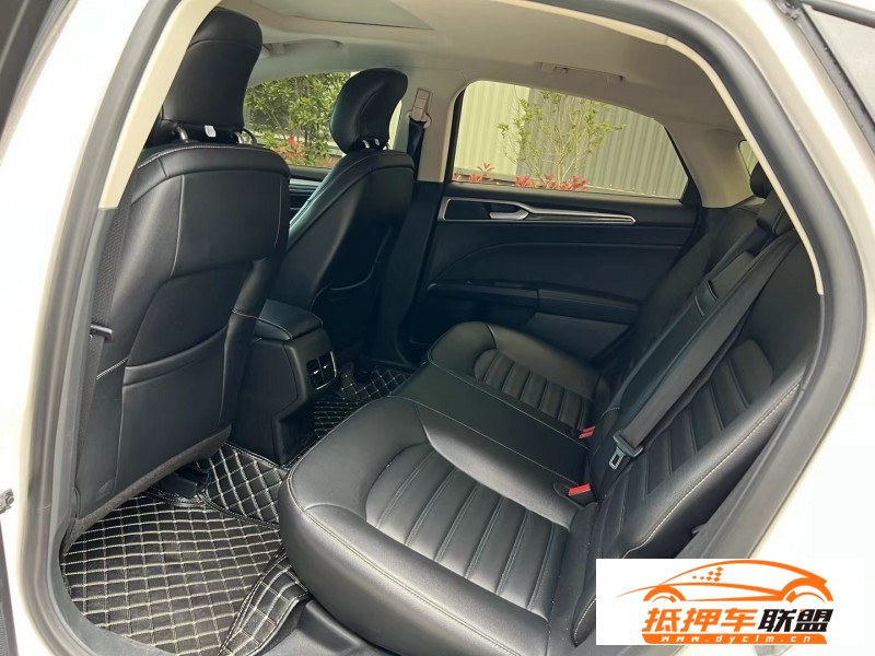  21年福特蒙迪歐轎車 