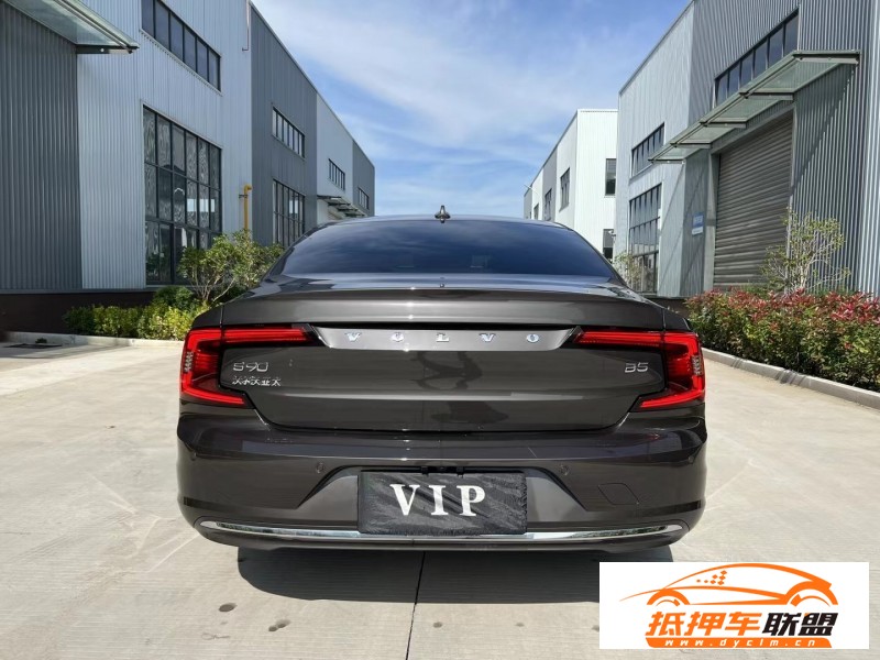  23年沃爾沃S90轎車 