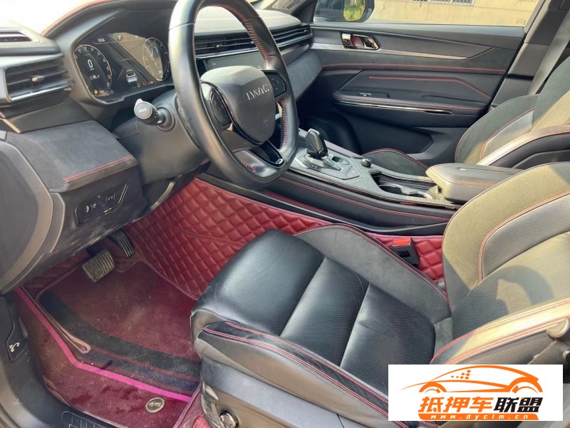  20年領(lǐng)克05轎車 