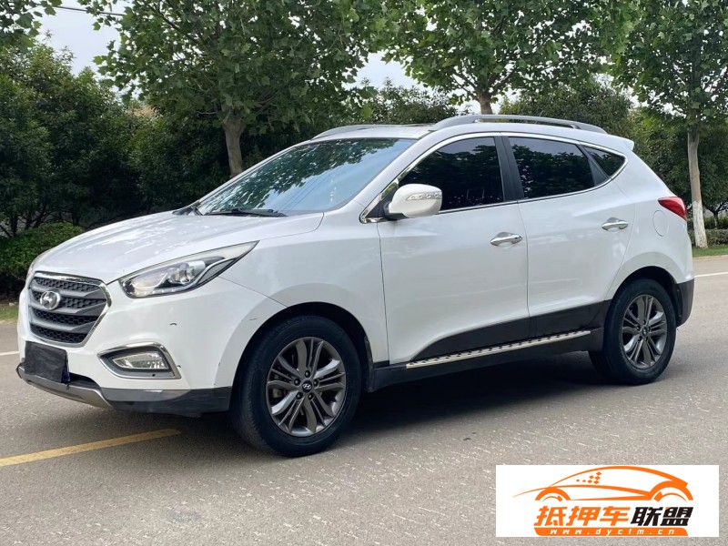  16年現(xiàn)代ix35轎車 