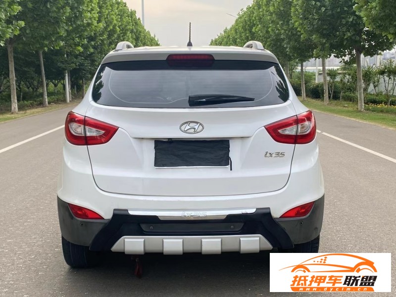  16年現(xiàn)代ix35轎車 