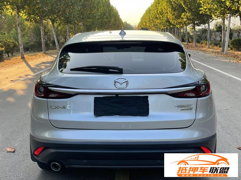  20年馬自達(dá)CX-4轎車 
