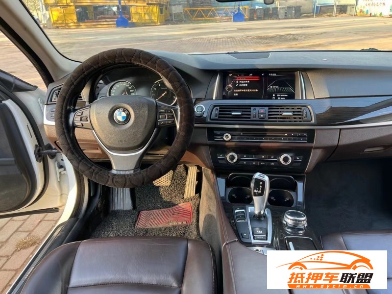  16年寶馬5系轎車 