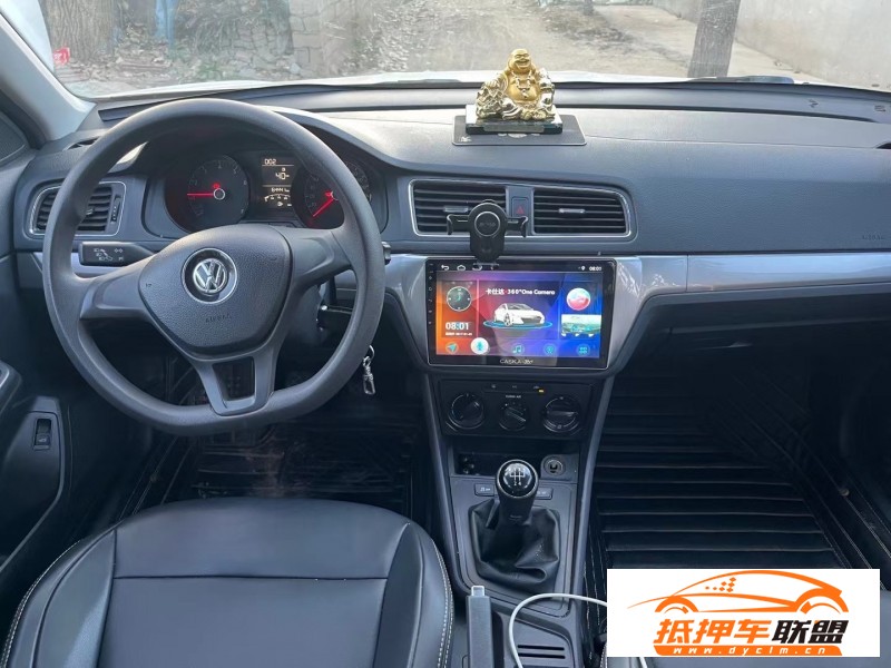 18年大眾朗逸轎車 