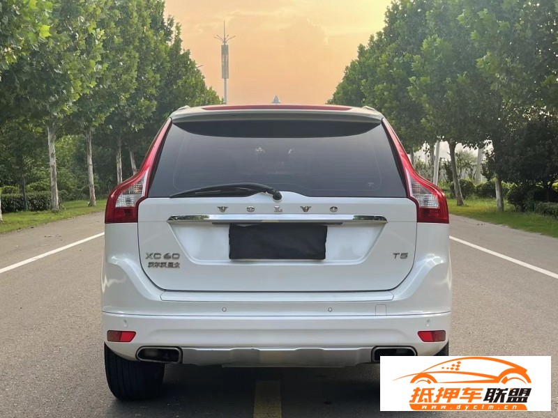 17年沃爾沃XC60轎車 