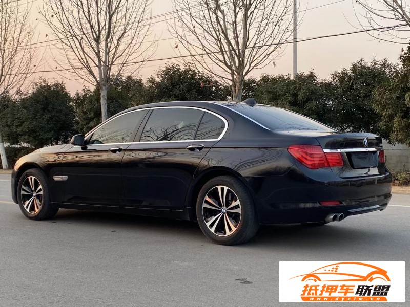  13年寶馬7系轎車 