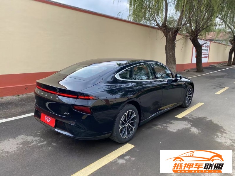  23年小鵬汽車P7轎車 