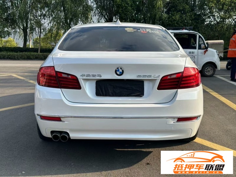  16年寶馬5系轎車 