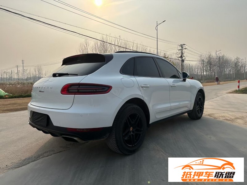  16年保時(shí)捷Macan邁凱轎車 