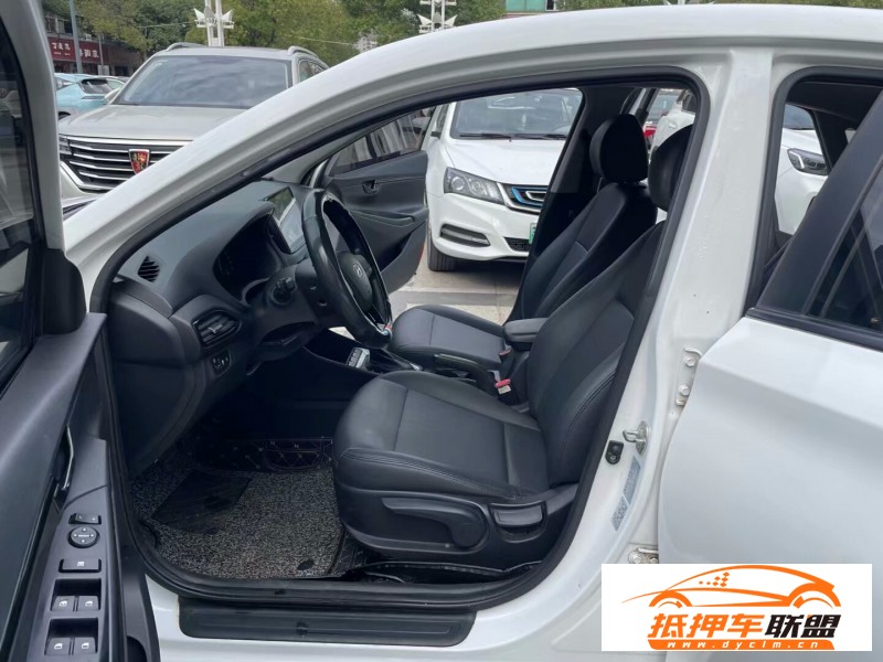  19年現(xiàn)代悅動轎車 
