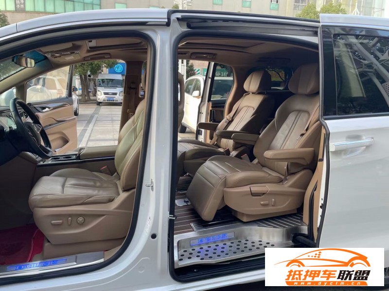  19年別克GL8轎車 