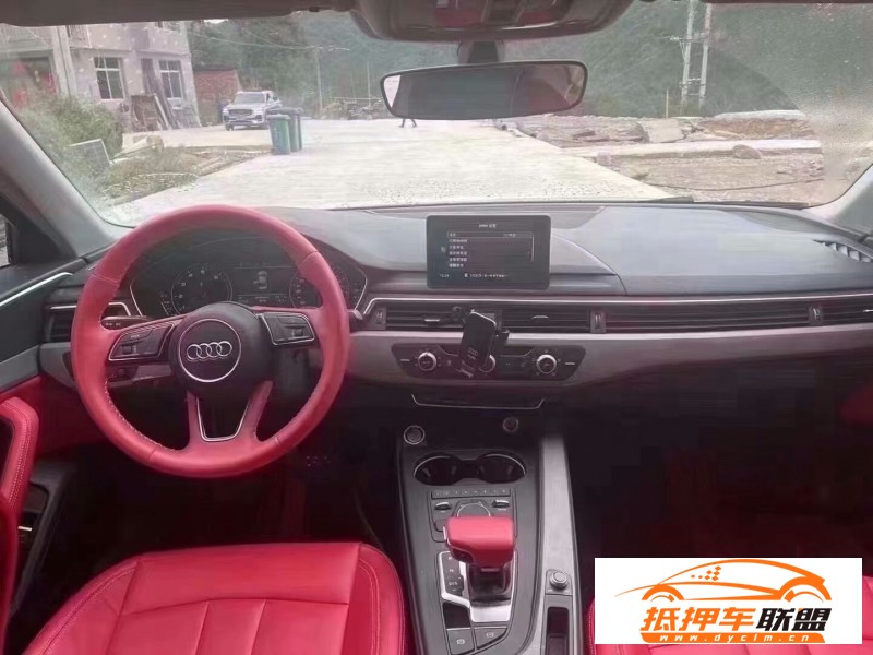  17年奧迪A4L轎車 