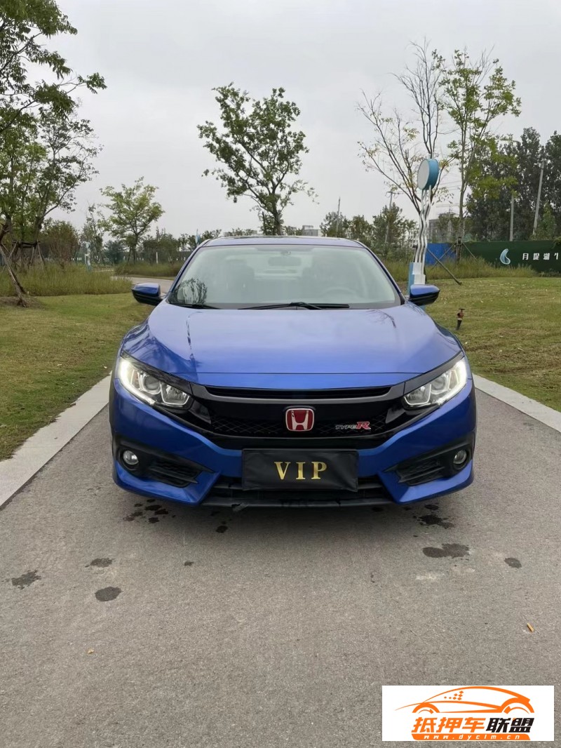 18年本田思域轎車 
