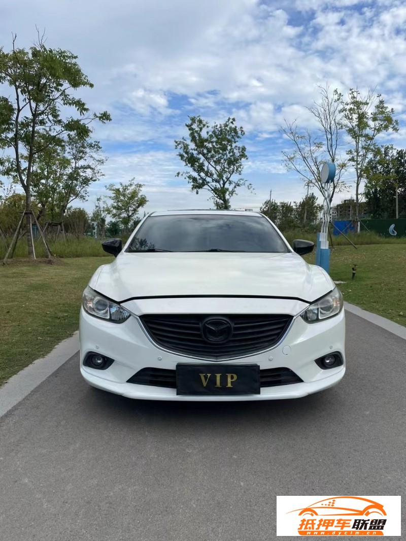  15年馬自達阿特茲轎車 