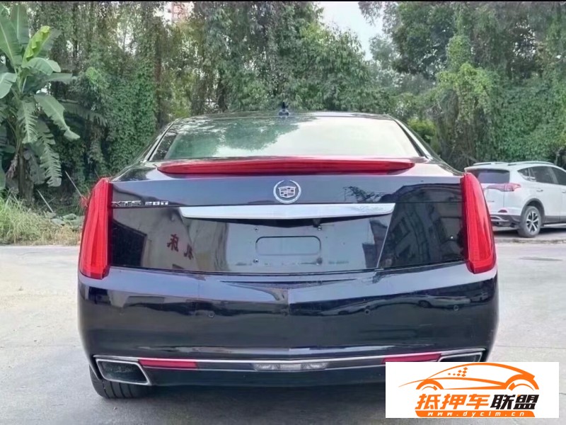  14年凱迪拉克XTS轎車 