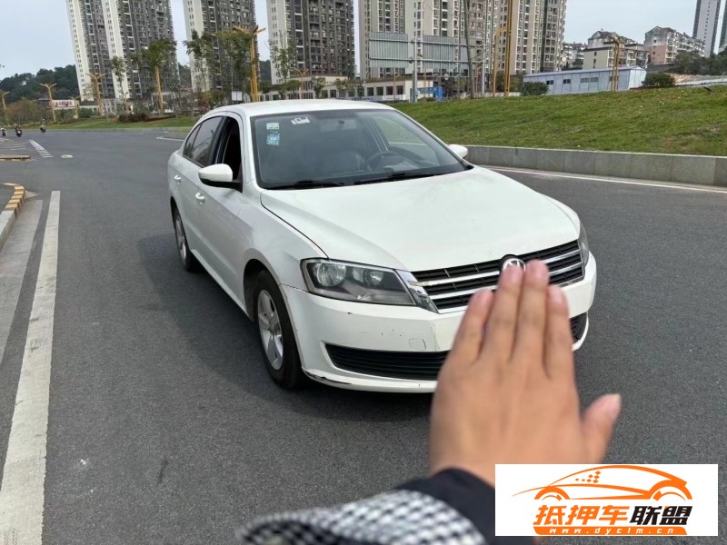  16年大眾朗逸轎車 