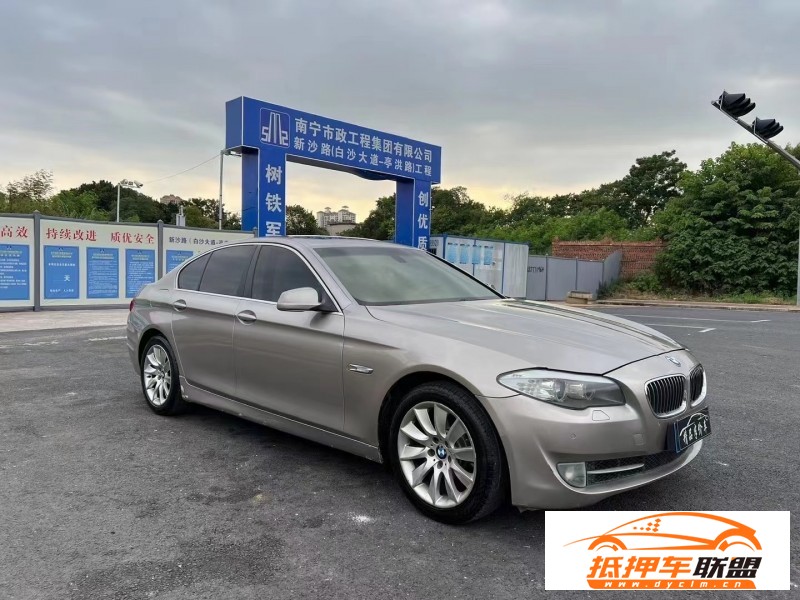  11年寶馬5系轎車 