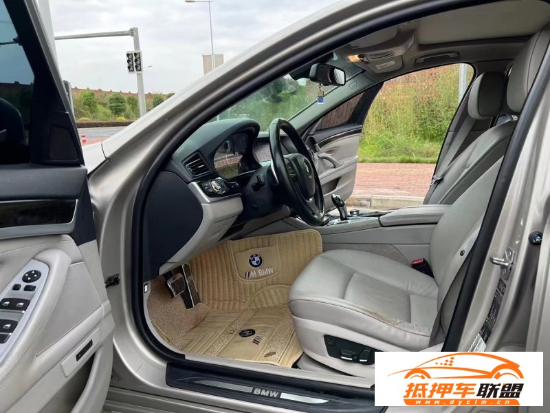  11年寶馬5系轎車 