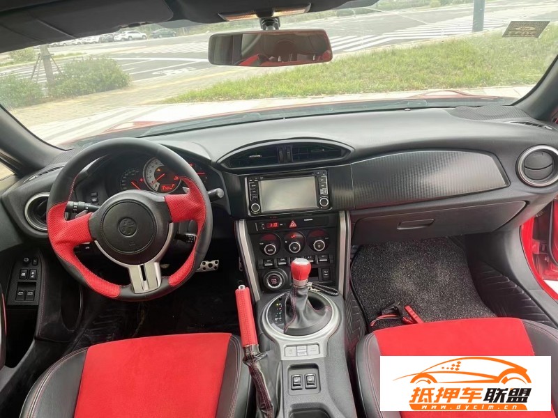  14年豐田86轎車 